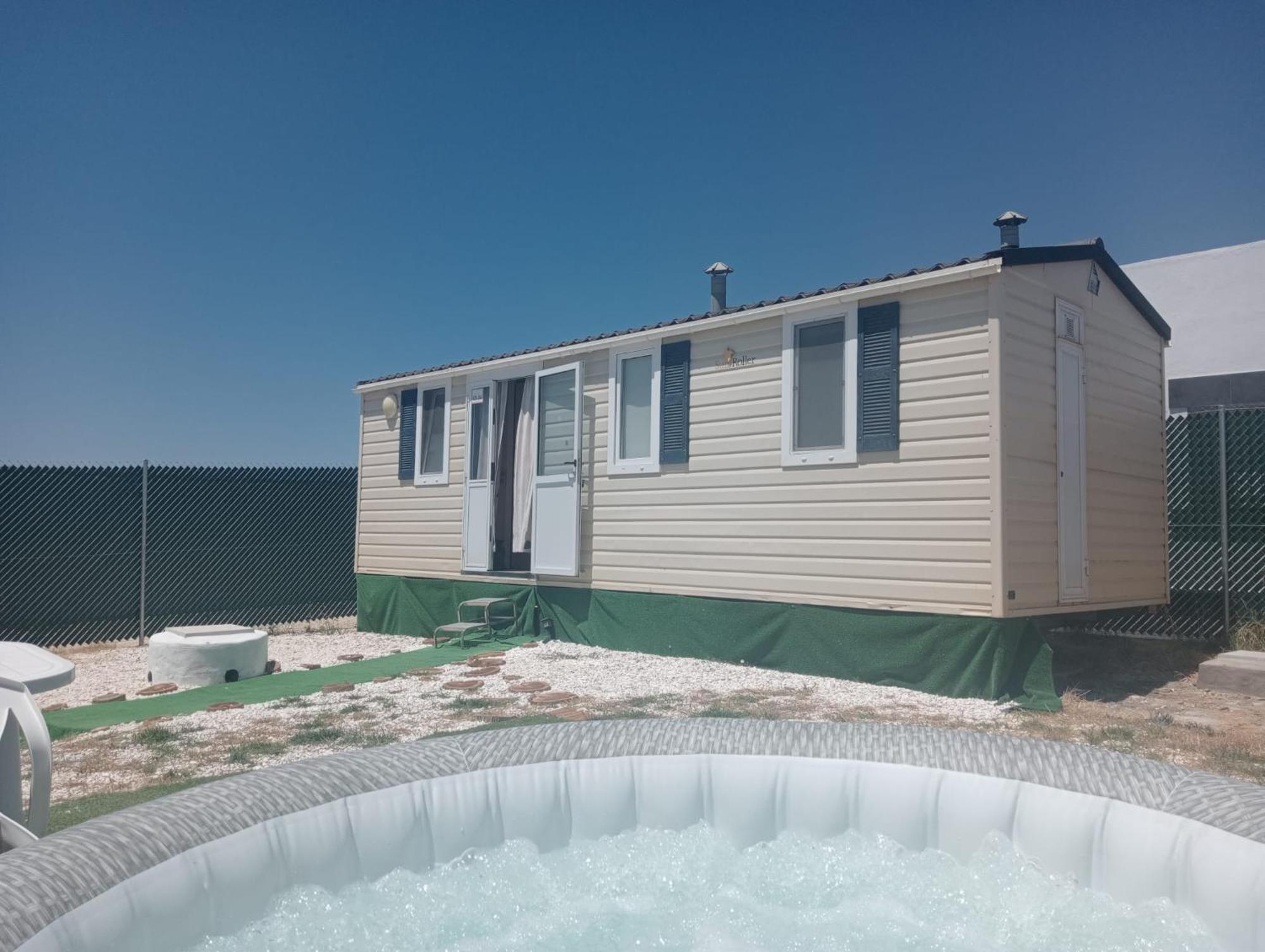 Casita Mh Acogedora Para 6 Con Jacuzzy Chiclana de la Frontera Esterno foto